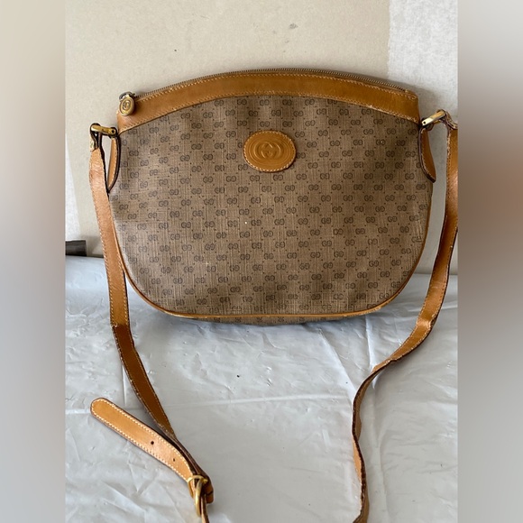 Authentic GUCCI Micro GG Shoulder Bag PVC Leather Purse - Picture 2 of 13